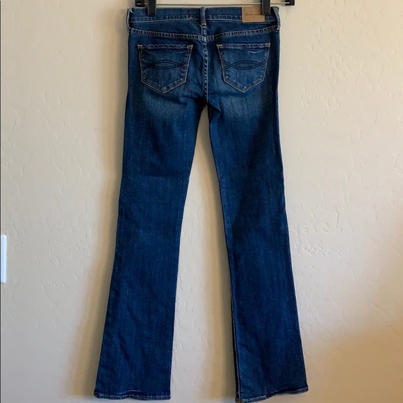 Abercrombie Medium Wash Boot Cut Jeans - Picture 3 of 3